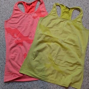 Oiselle flyte tanks (3)